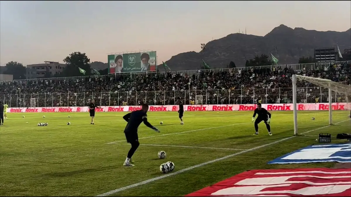 گرم کردن پرسپولیسی‌ها و نیازمند پیش از دیدار با خیبر
