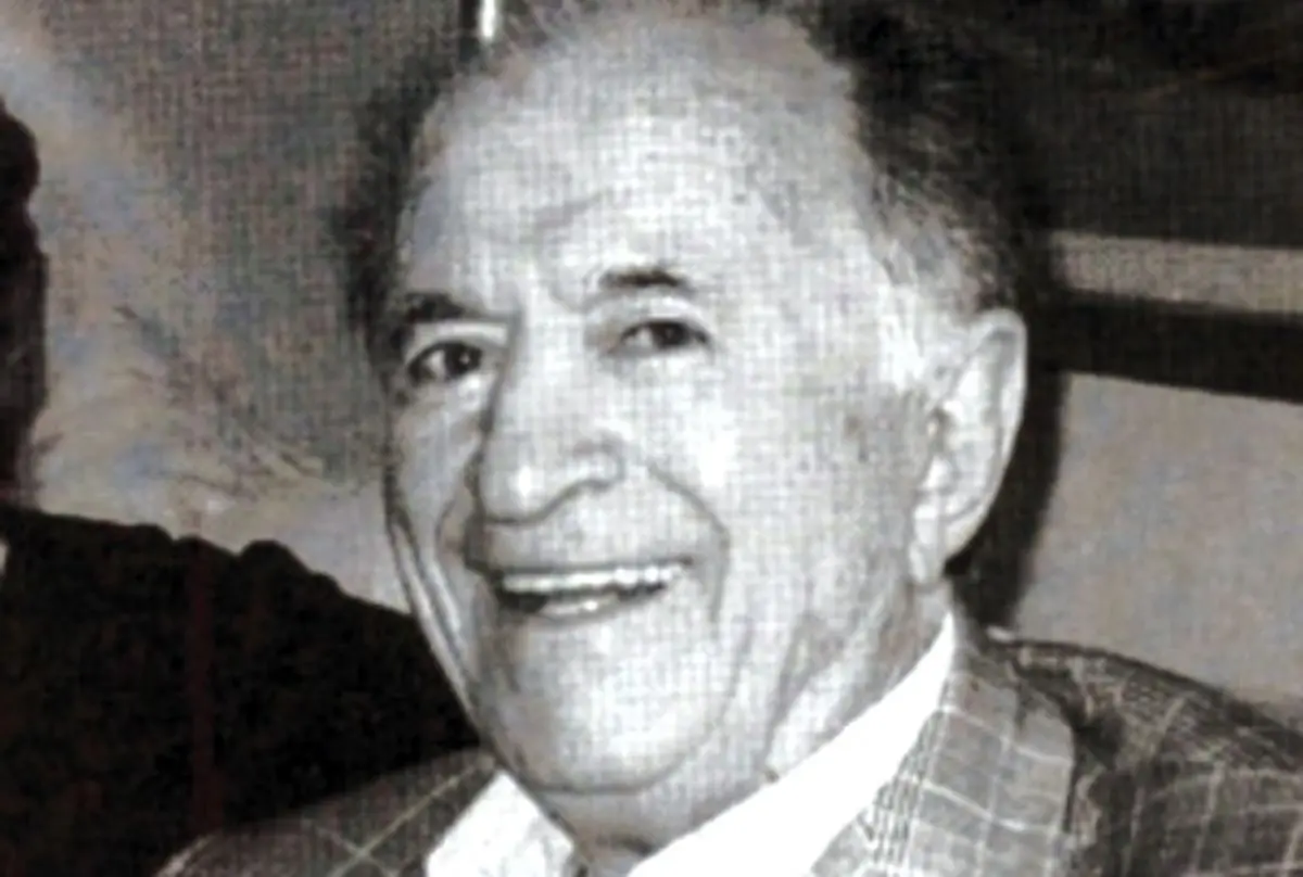 صد سال صد قصه| سرگذشت عجیب‌ خانواده‌ لاجوردی