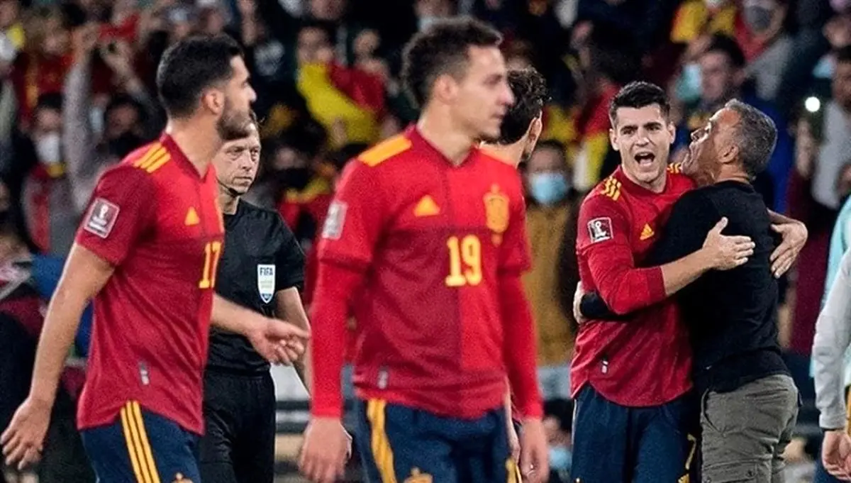 اسپانیا و صربستان به قطر رسیدند، پرتغال به پلی‌آف