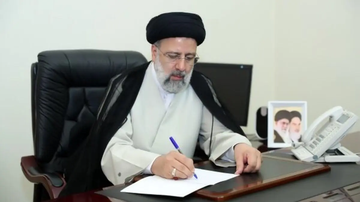 رئیسی قانون حمایت از خانواده و جوانی جمعیت را برای اجرا ابلاغ کرد