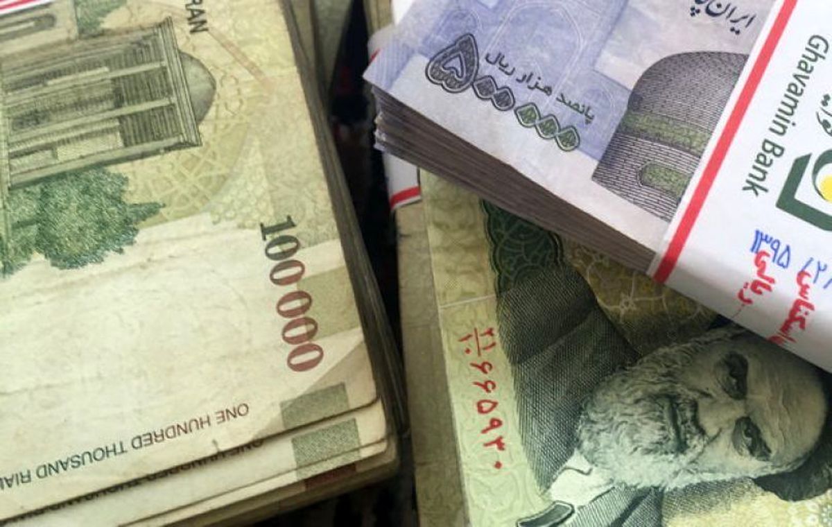 برکناری سهنفر در وزارت کار بهدلیل دریافت حقوق نجومی