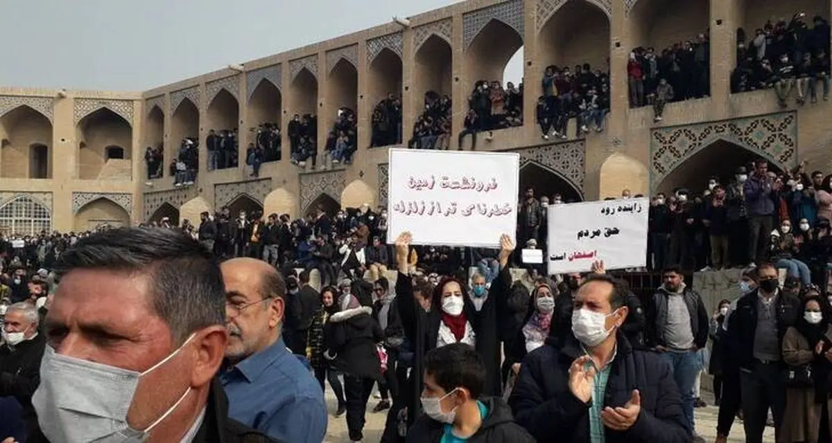 وزیر نیرو از کشاورزان اصفهانی عذرخواهی کرد