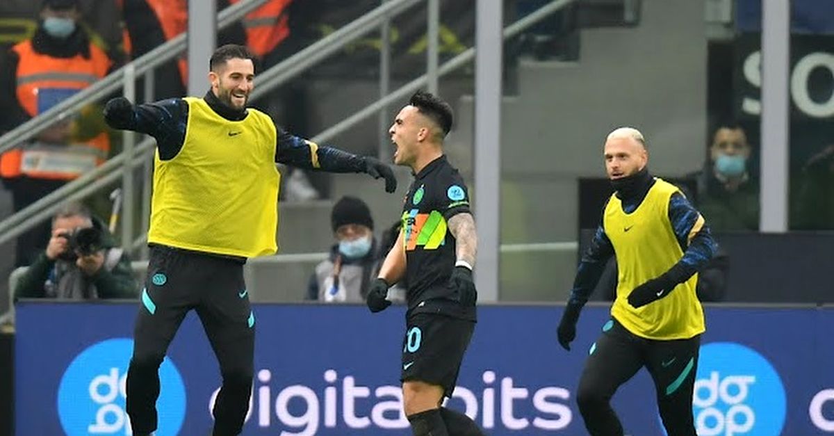 خلاصه بازی اینتر-ناپولی؛ آث میلان هم خوشحال شد