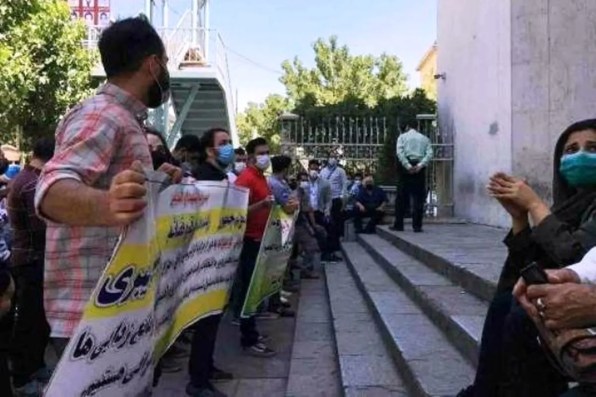 ‌کلاهبرداری از‌ ۶۰‌هزار نفر با کرم‌ خاکی ‌و کینگ‌‌مانی