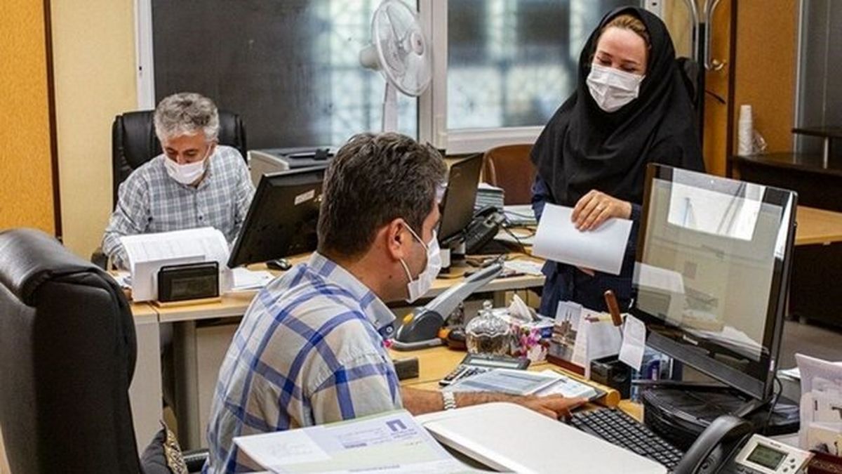 تبعات واکسن نزدن کارمندان: جریمه و معرفی به هیات تخلفات