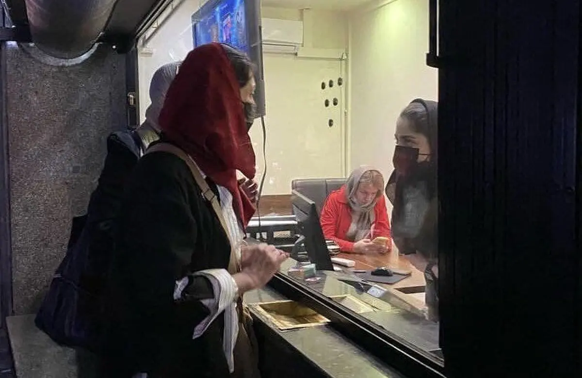 حرکت تحسین‌برانگیز خانم هدیه تهرانی در اکران «بی‌همه‌ چیز»