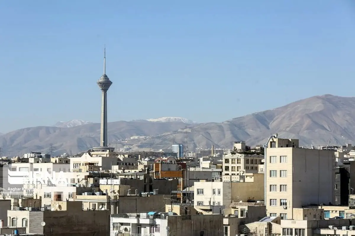 گزارش تصویری | اینجا تهران است؛ نجات‌یافته توسط وزش باد
