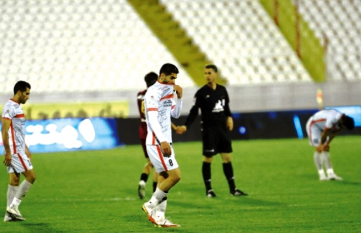 شانس قهرمانی پرسپولیس در نیمفصل از دست رفت؟
