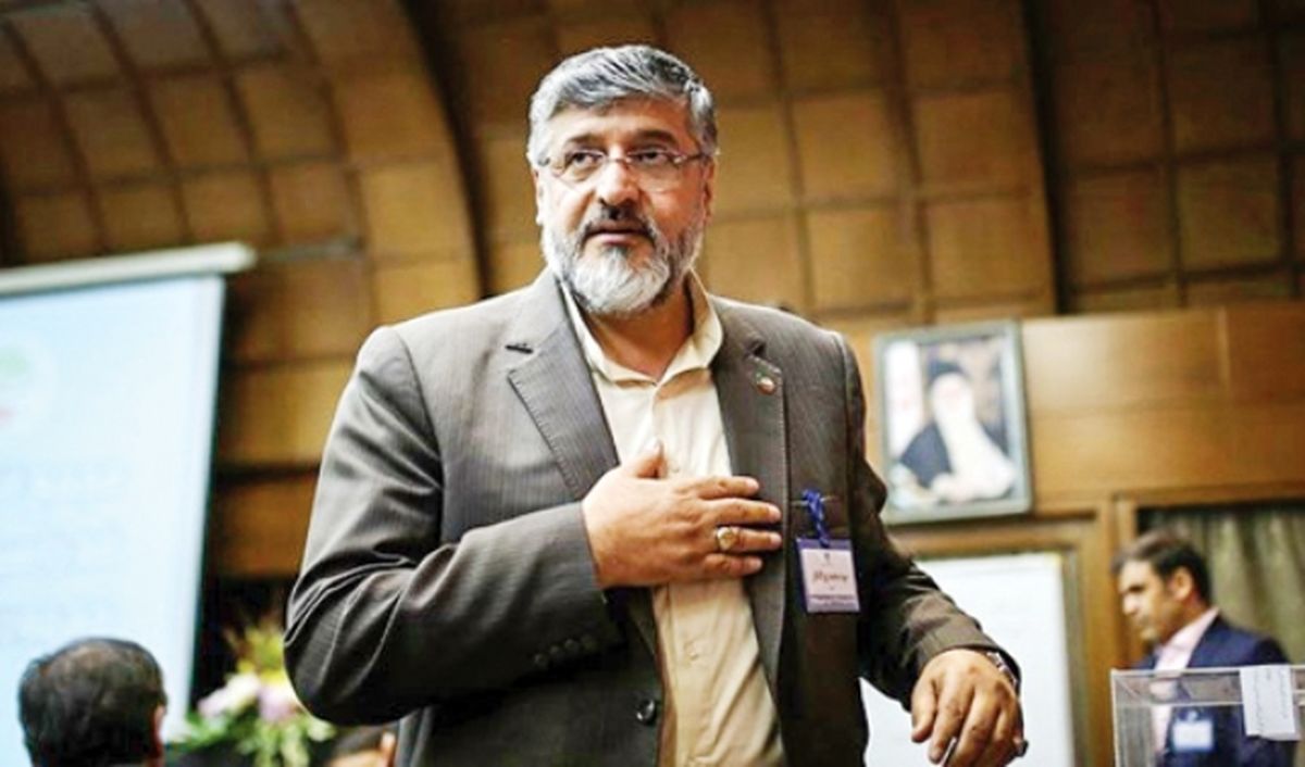 رئیس برکنار شده ترفیع گرفت
