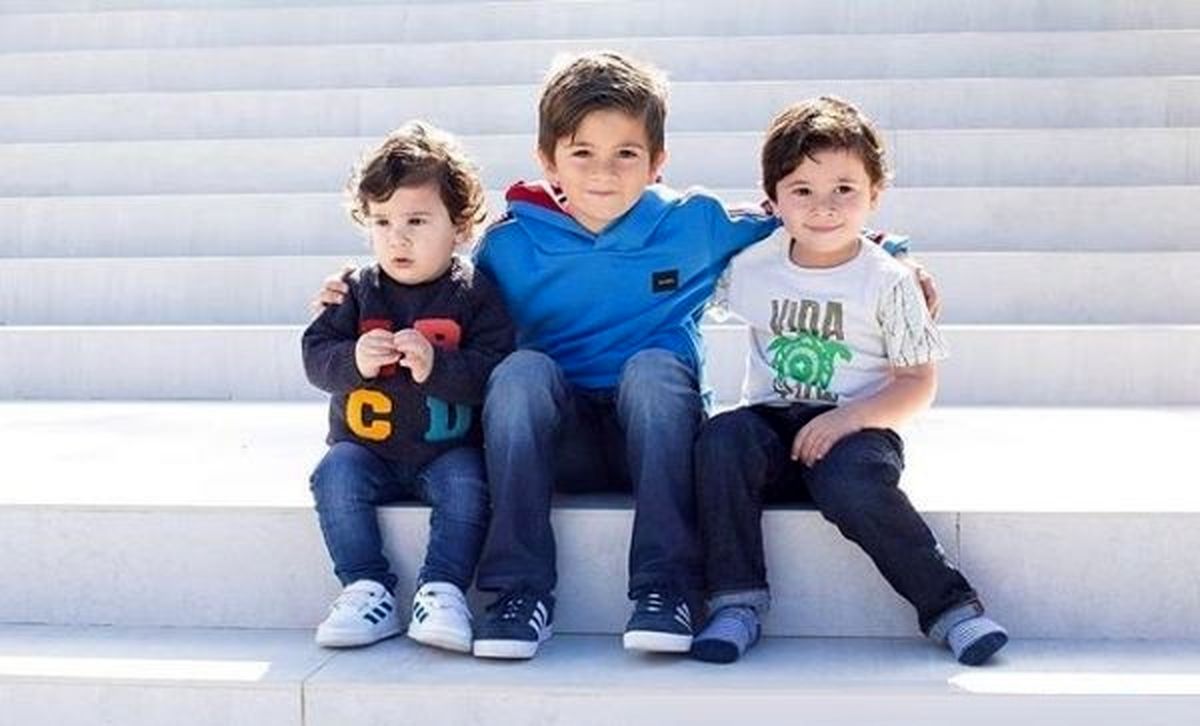 ما سه نفر لئو مسی را به بارسلونا برمیگردانیم