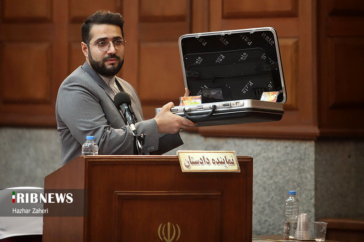 رونمایی از کیفهای لبریز دلار و یورو در دادگاه شهرداری لواسان