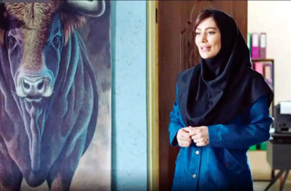 گرد و خاک نیسان آبی در روز قاچاق قهرمان