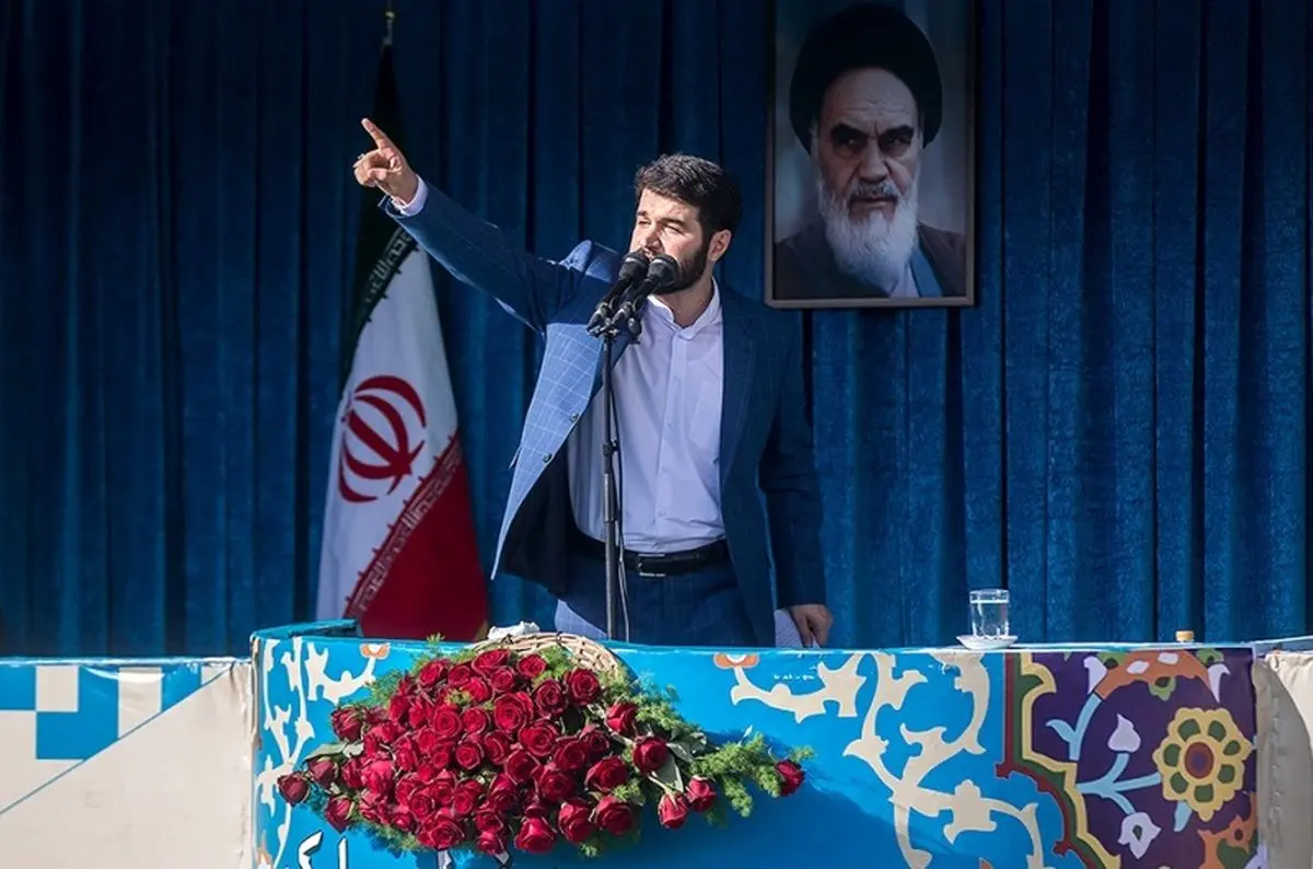 تماشا کنید | اتفاقی عجیب در پخش زنده راهپیمایی ۲۲بهمن