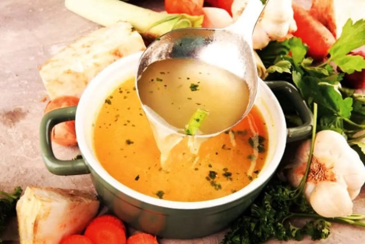 آیا باید از عصاره‌های مرغ و گوشت صنعتی بترسیم؟