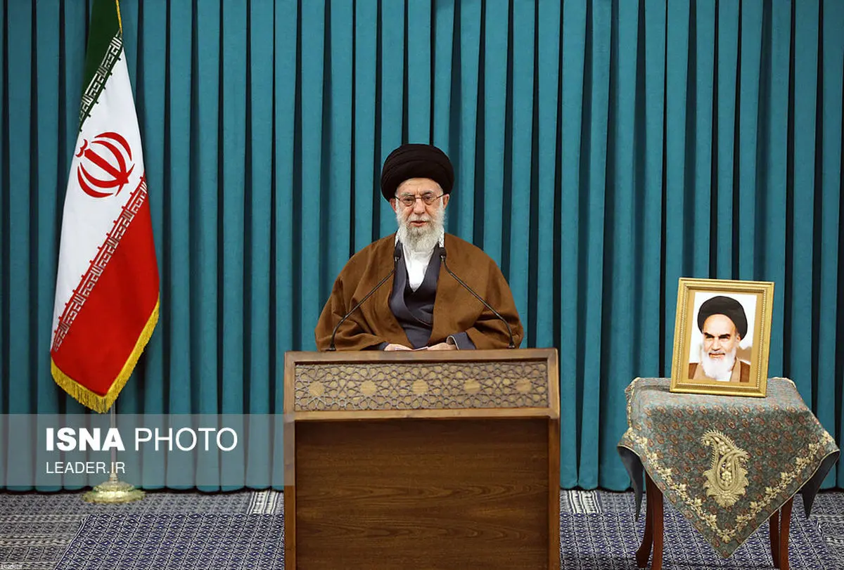 رهبری: باید از چالش‌های اقتصادی ۱۰سال گذشته خلاص شویم