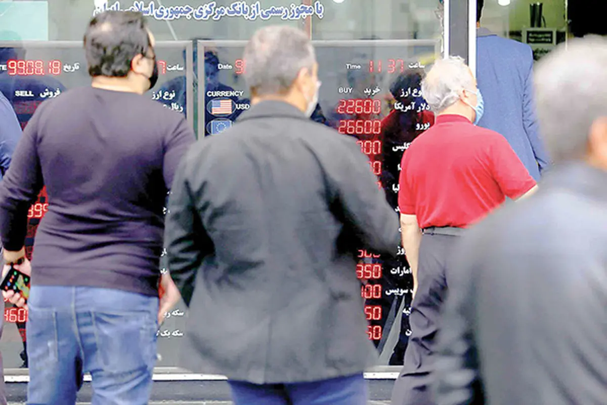 بازخوانی داستان کم‌حاشیه و ‌آرام دلار در سال ۱۴۰۰