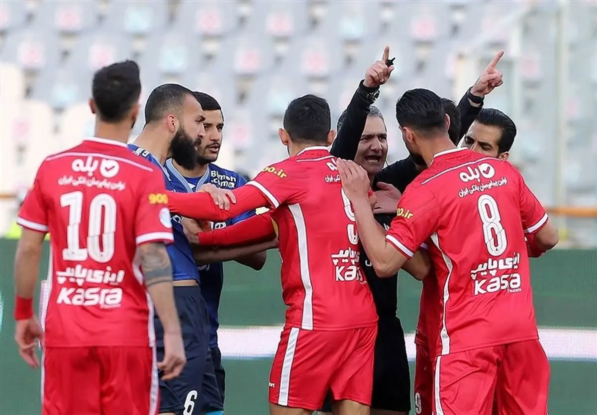آغاز «بیانیه‌بازی» پرسپولیس و استقلال در سال ۱۴۰۱