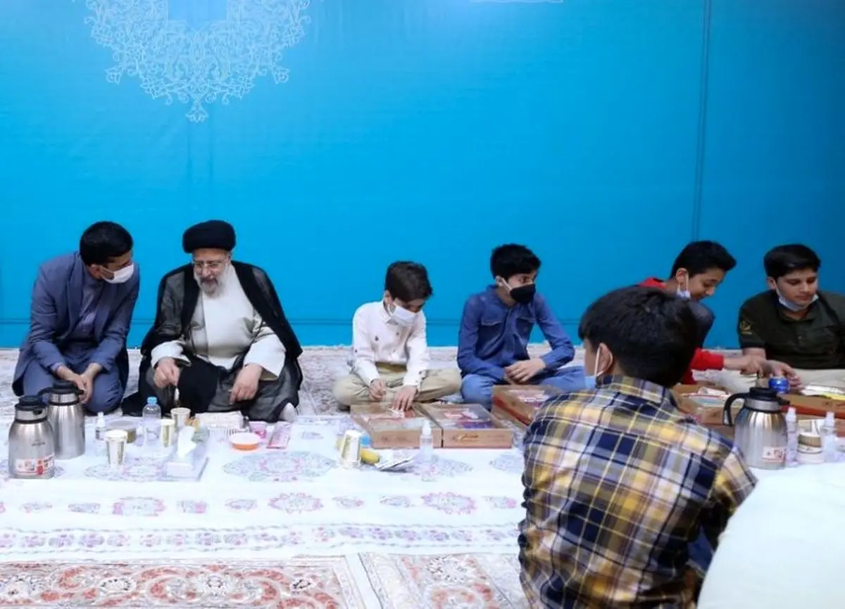 ادعای یک روزنامه درباره علت لغو افطاری هنرمندان و رئیس‌جمهور
