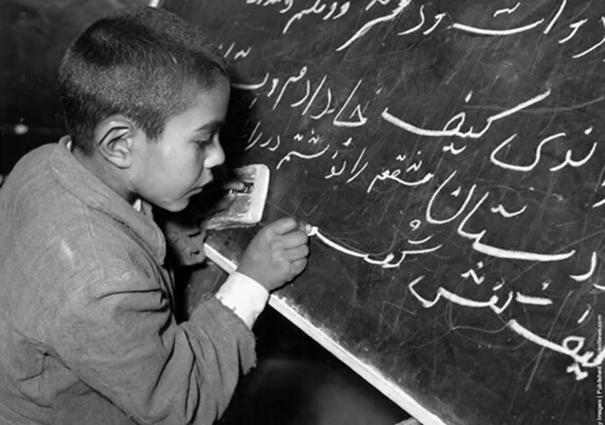 تک‌نگاری|‌ چوب معلم گل بود یا نبود؟