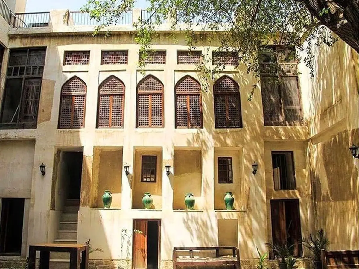 چرا باید عمارت دهدشتی بوشهر را از نزدیک ببینیم؟