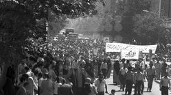 قاب تاریخ| فرار علی پروین، اولین راهپیمایی روز قدس و...