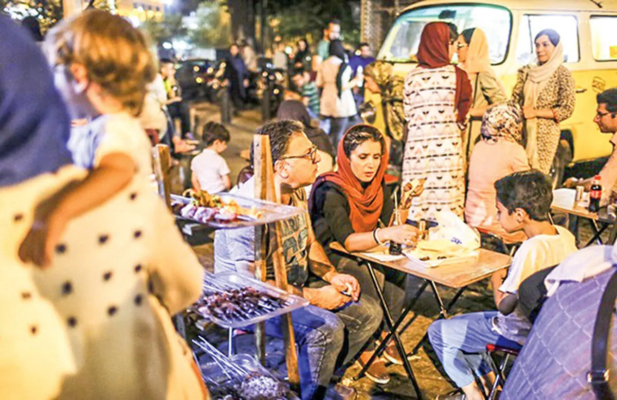 شکم‌گردی ارزان در خیابان‌های تهران