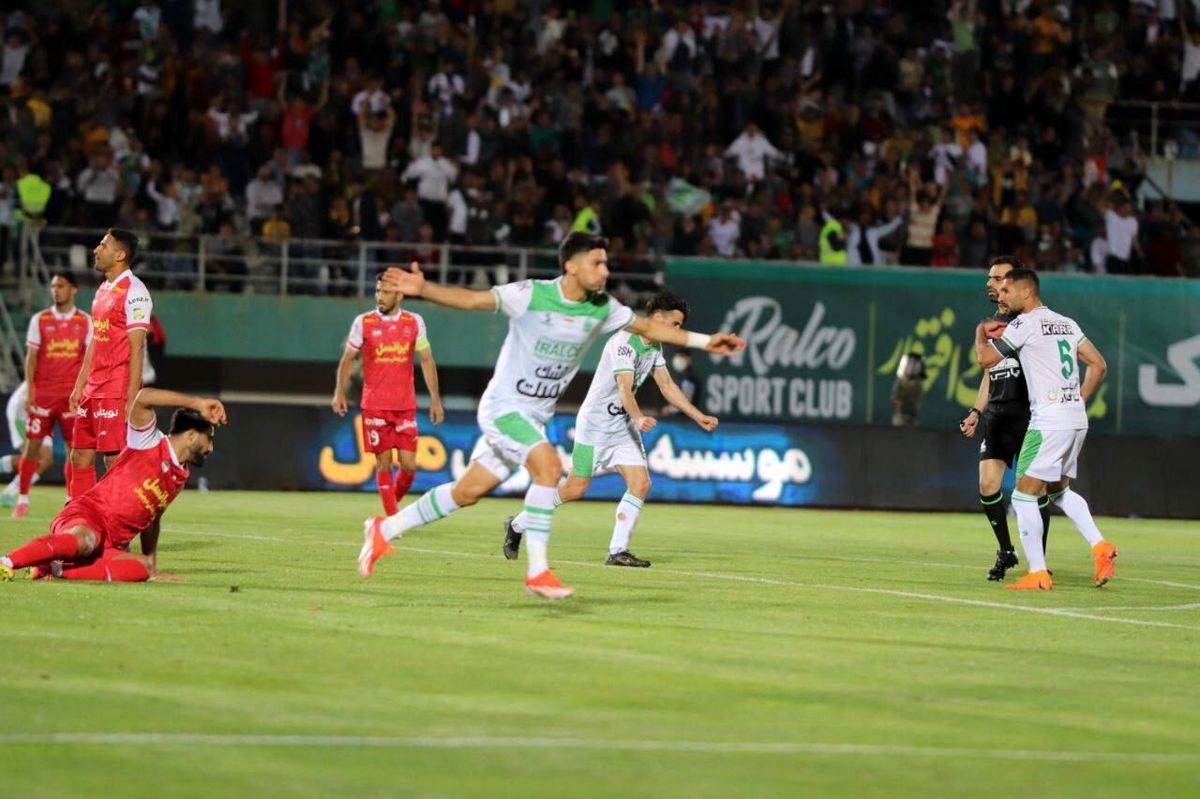 آلومینیوم با این پوستر طعنهآمیز به استقبال بازی با پرسپولیس رفت + عکس