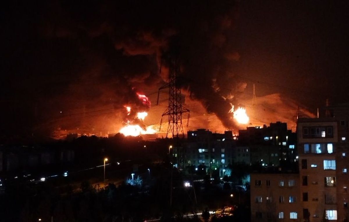 آتش سوزی در انبار نفت شهران مهار شد