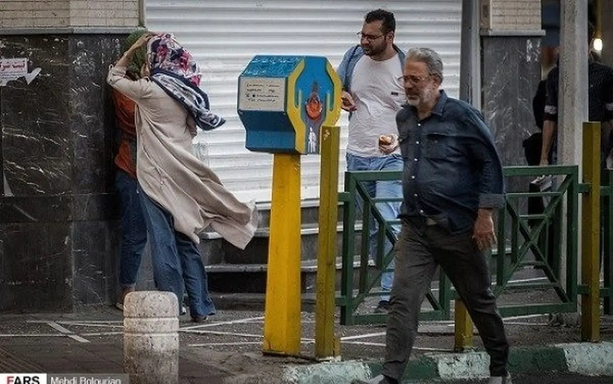 سرعت وزش باد در تهران و البرز به ۸۰ کیلومتر رسید