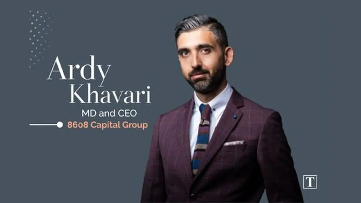 فرزند خاوری تاجر الهامبخش سال شد