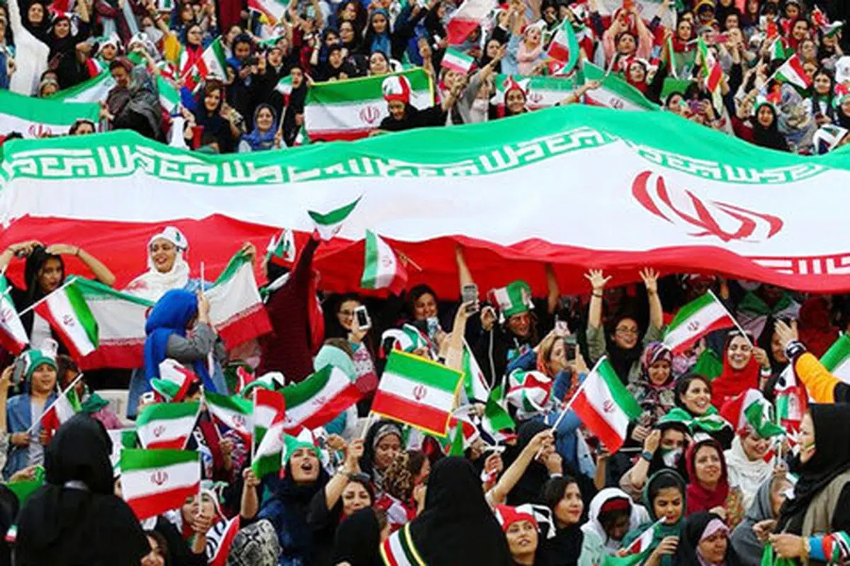 معاون وزارت ورزش: «زنان به‌زودی به ورزشگاه می‌روند»
