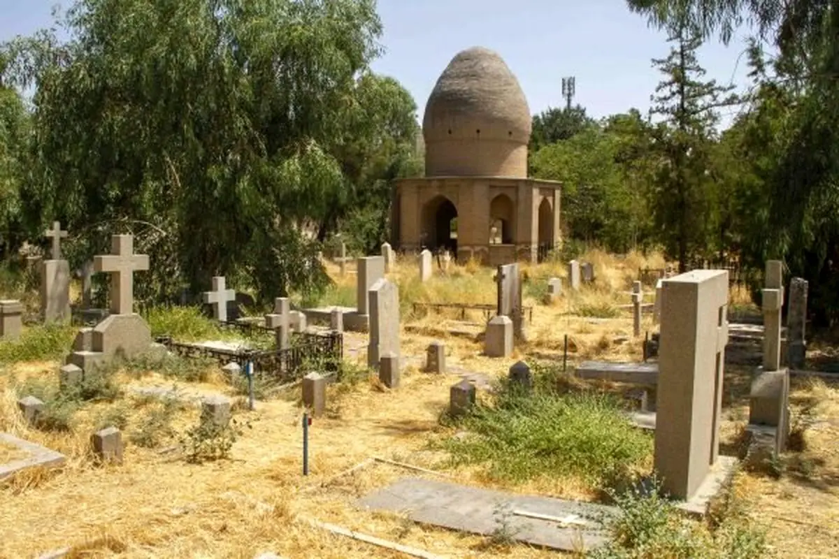 آرامگاه پزشکی که گلوله را از تن ناصرالدین شاه بیرون کشید