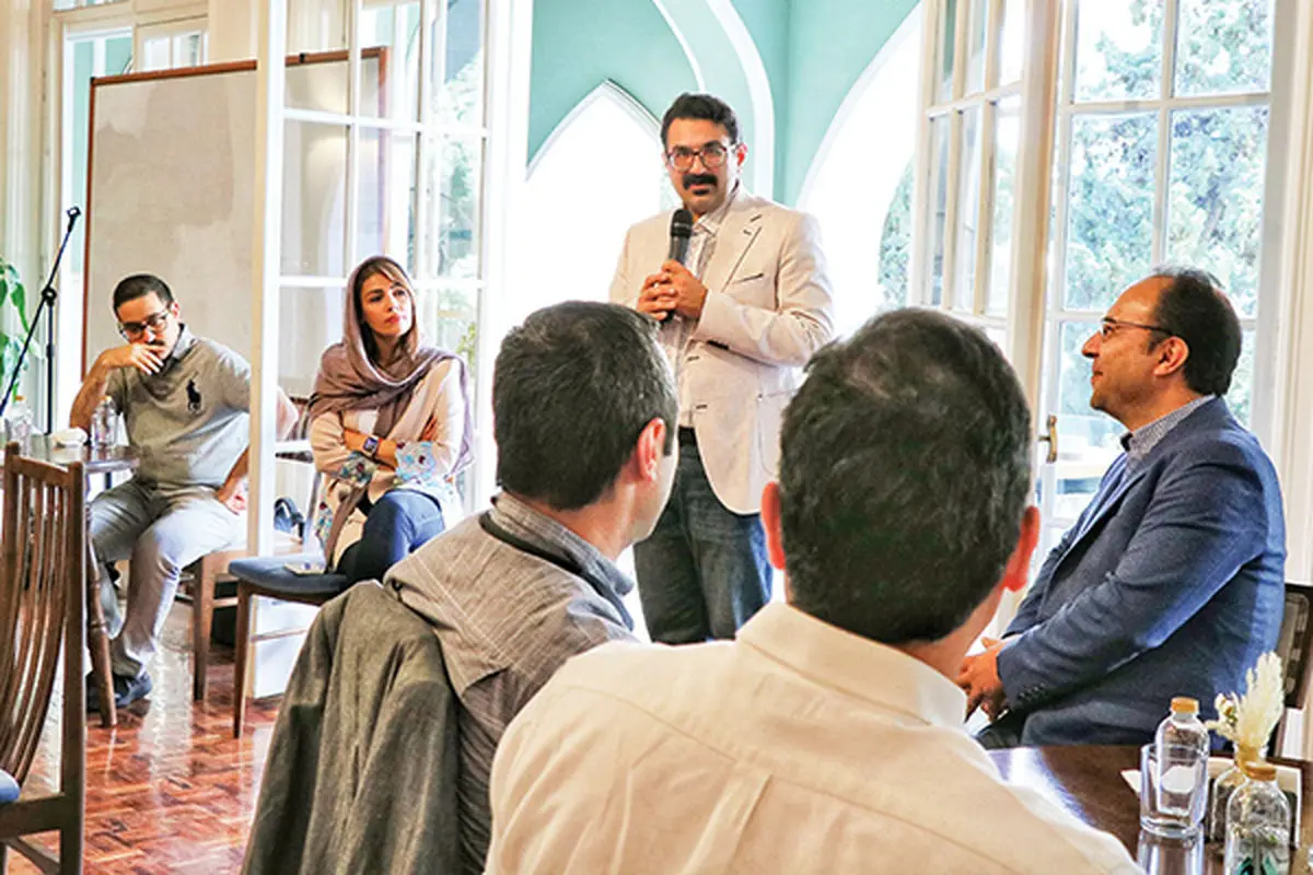 درحاشیه اولین رویداد جمعی انجمن تجارت‌ الکترونیک‌ تهران