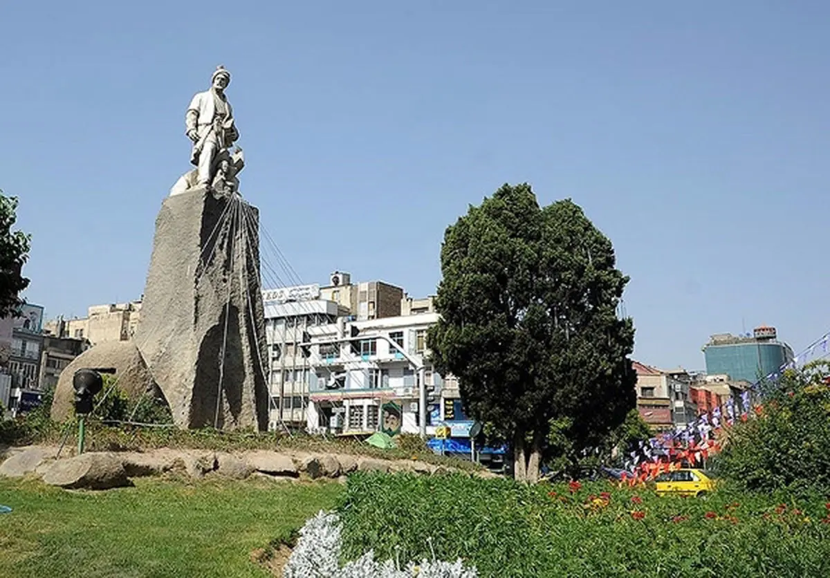 سرنوشت‌ غم‌انگیز‌ مجسمه فردوسی