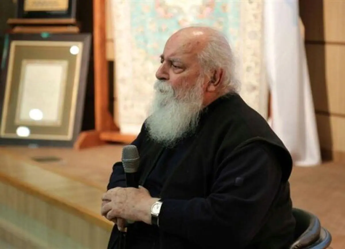 هوشنگ ابتهاج در بیمارستان بستری شد