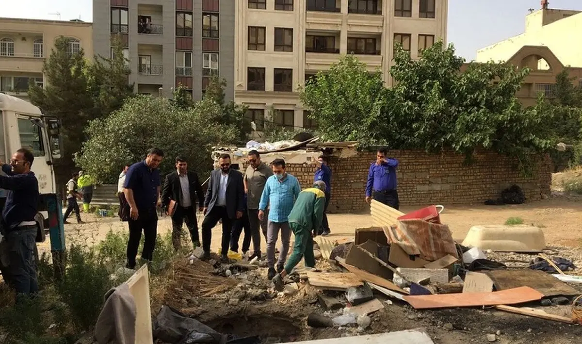 تماشا کنید | تخریب خانه‌باغ لاکچری در غرب تهران