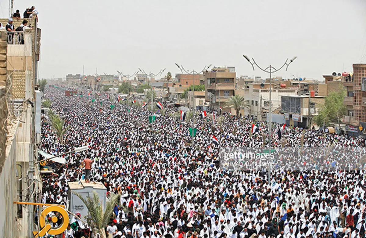 قدرت‌نمایی ‌مقتدی‌ صدر با‌ کفن‌پوشان