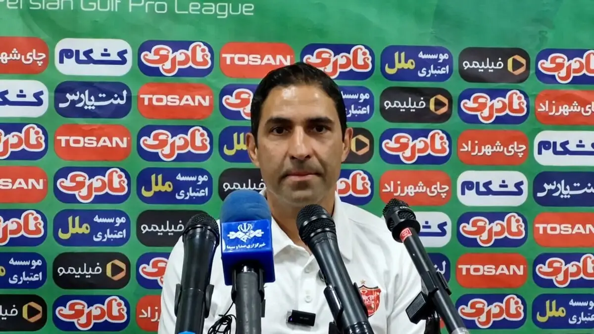 وحید هاشمیان: دنبال بهانه گیری نیستم؛ همه جای دنیا تیم بزرگ حاشیه بزرگ دارد!