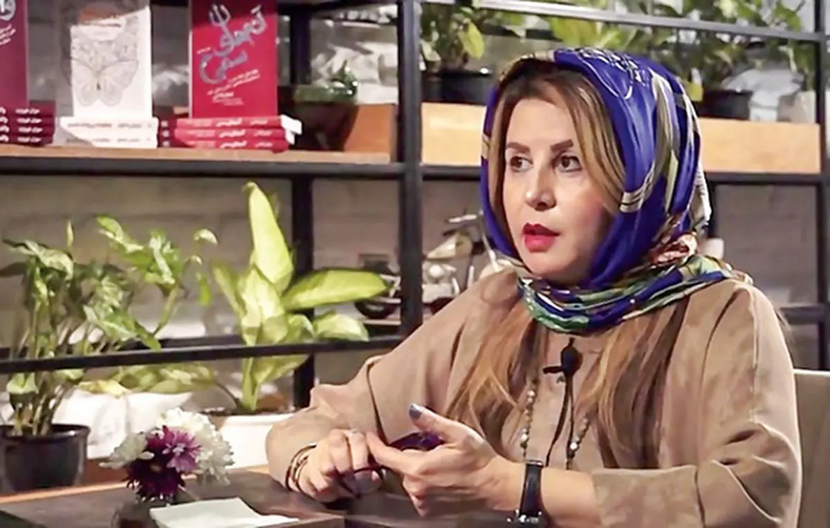 گفتگو با مینا فتحی‌ مترجم کتاب‌های پرفروش روانشناسی