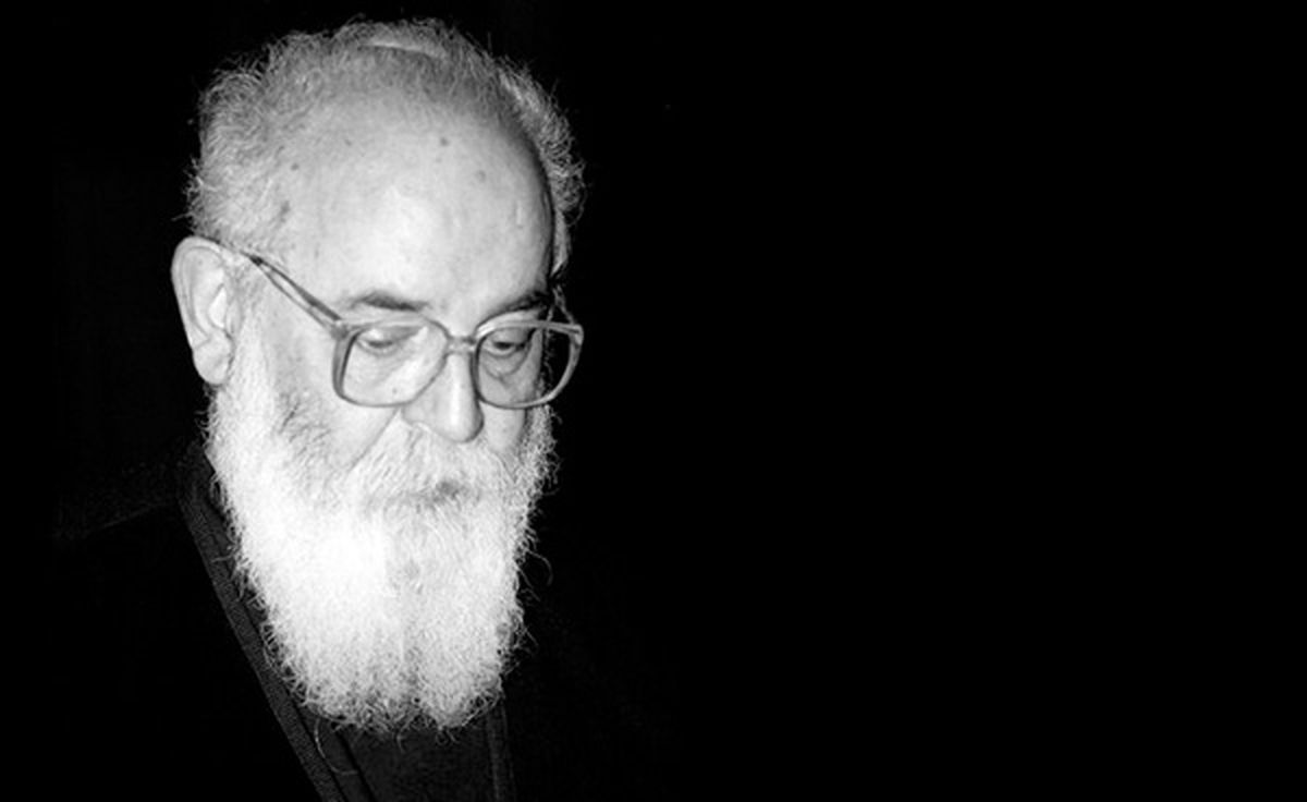 درباره مرگ ابتهاج و نقدهایی که به کارنامه ایشان وارد شده
