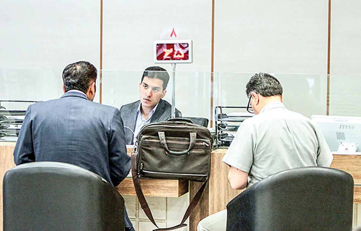 کدام بانک برای دریافت وام بدون ضامن بهتر است؟