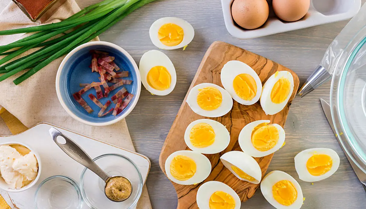 تخم‌مرغ در چند دقیقه کامل آبپز می‌شود؟
