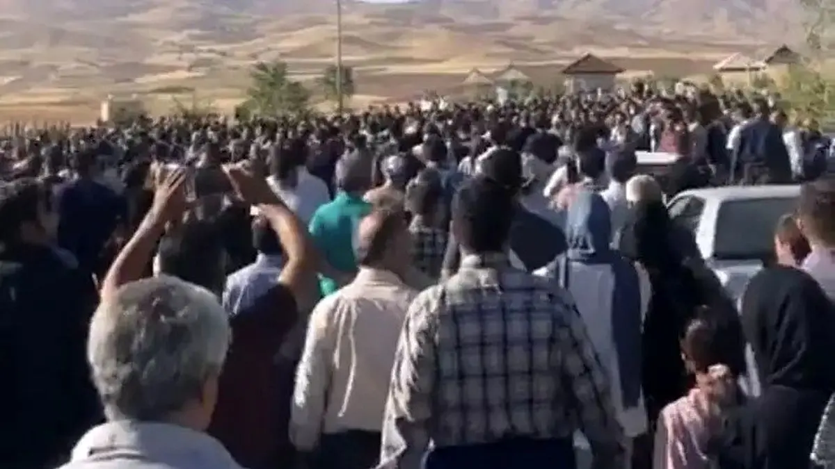 چند زخمی در تجمع امروز مردم سقز؛ کسی کشته نشده است