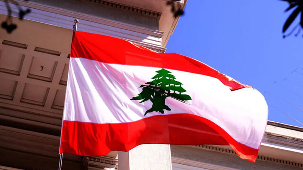 دولت لبنان استعفا کرد