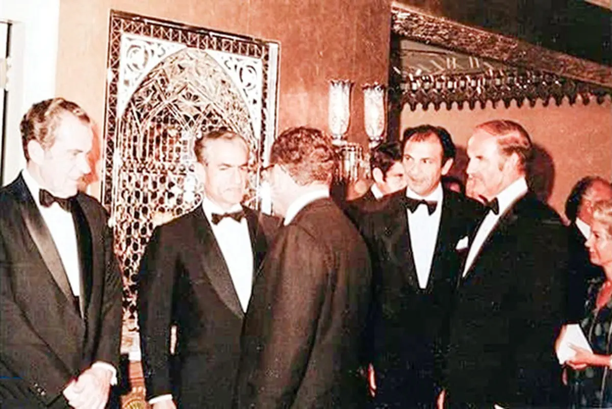 خاطرات اردشیر زاهدی از یک دربار ویران