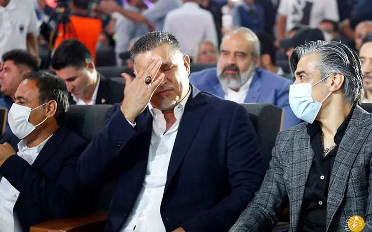 علی دایی 8 زندانی جرائم مالی را در اردبیل آزاد کرد