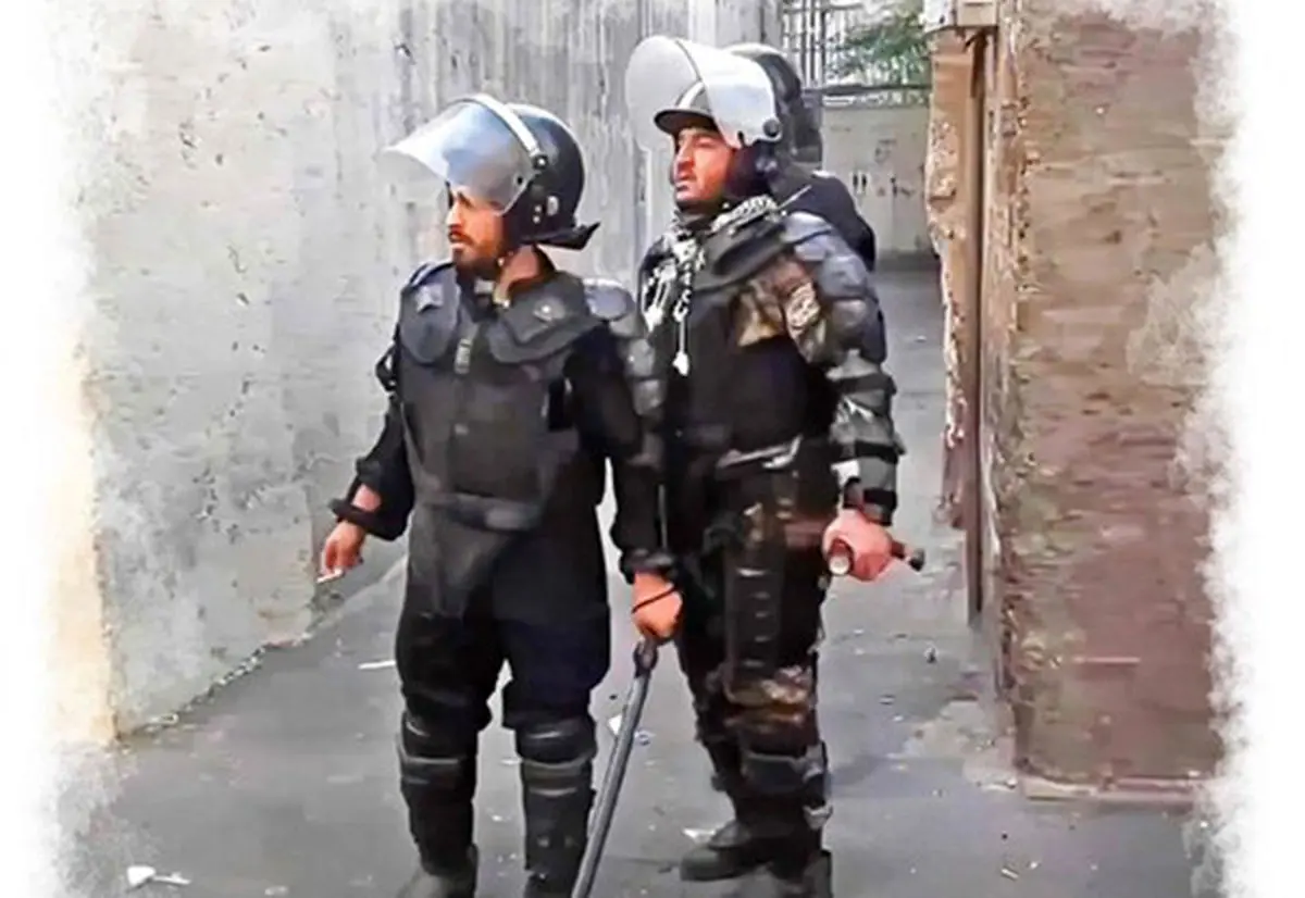 دو پاره یادداشت درباره پلیس‌ها‌ و رئیس دانشگاه آزاد