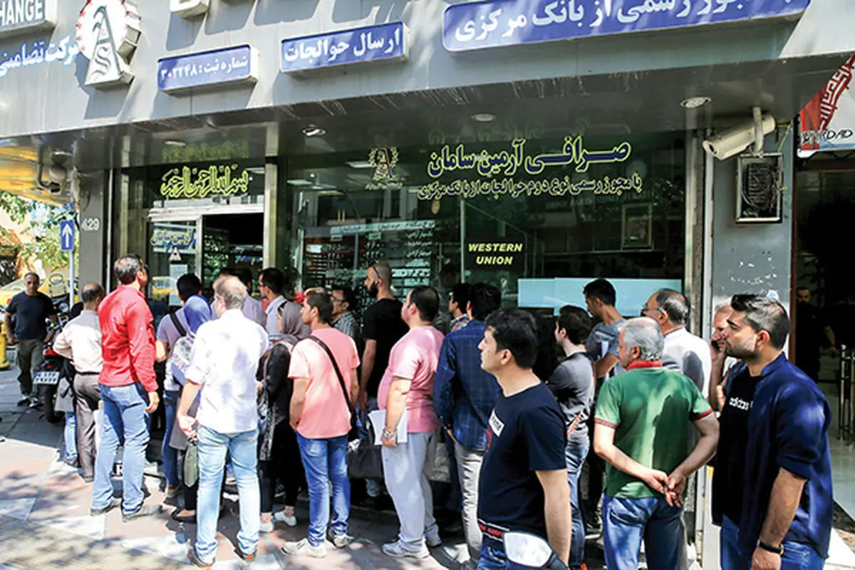سه‌ روایت معتبر از نرمش بازار طلا و دلار