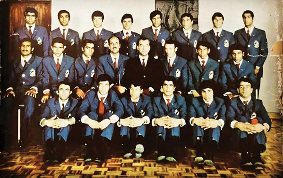 قاب تاریخ| صغر سنی تیم ملی، سیداحمد و ب‌.ام.و ۳۰۰۰