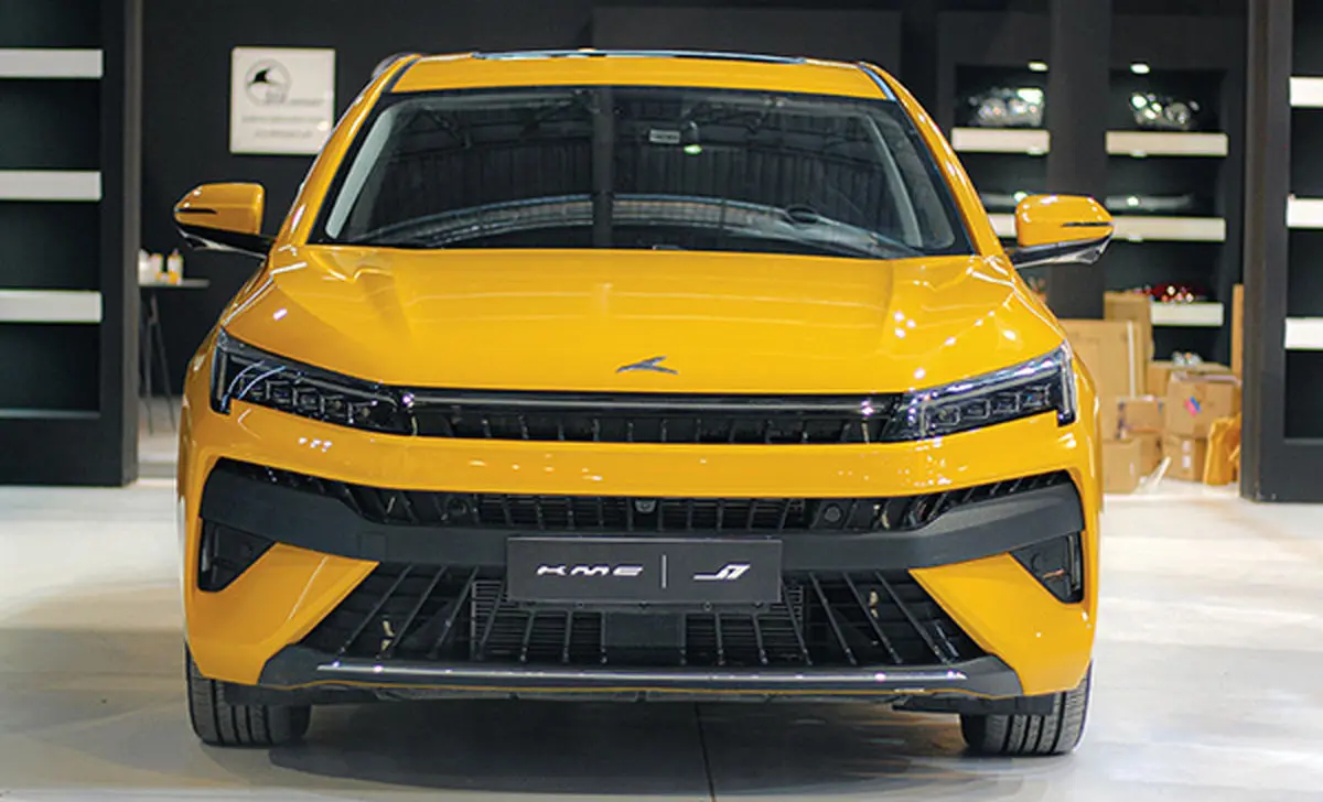 کی‌ام‌سی‌ J7؛ سدان جذاب چينی بازار ايران